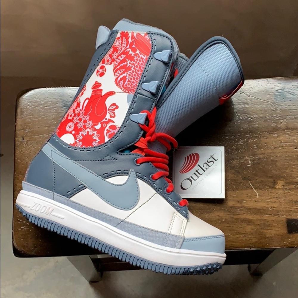 Nike Snow Boots